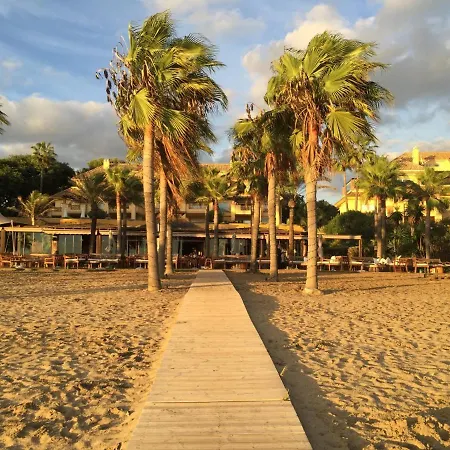 Superb Front Line Location With Heated Pool * Μαρμπέλλα