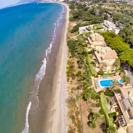 Superb Front Line Location With Heated Pool Διαμέρισμα *