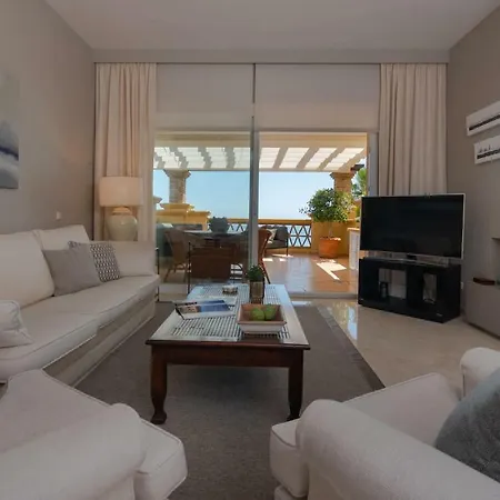 Apartamento Superb Front Line Location With Heated Pool *