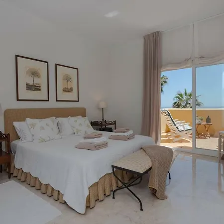 Superb Front Line Location With Heated Pool * Μαρμπέλλα